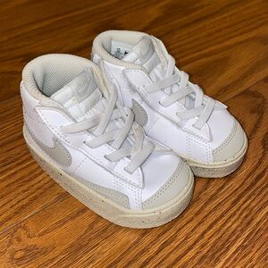 Toddler nike shoes